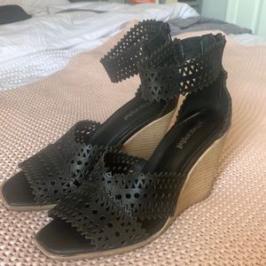 Jeffrey Campbell Besante woven wedge sandal.  size 10